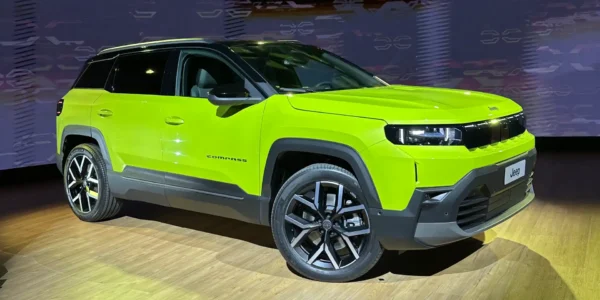 Nowy Jeep Compass – w salonach dopiero pod koniec roku, ale już można go zamawiać