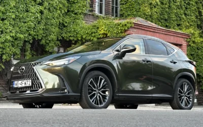 Komfortowy i oszczędny, ale w topowej wersji ceni się zbyt wysoko – Lexus NX 450h+