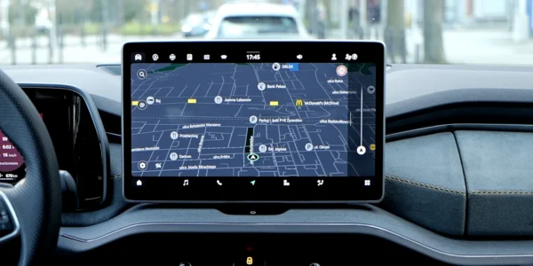 Jak samodzielnie zaktualizować mapy w nawigacji samochodowej? Poradnik