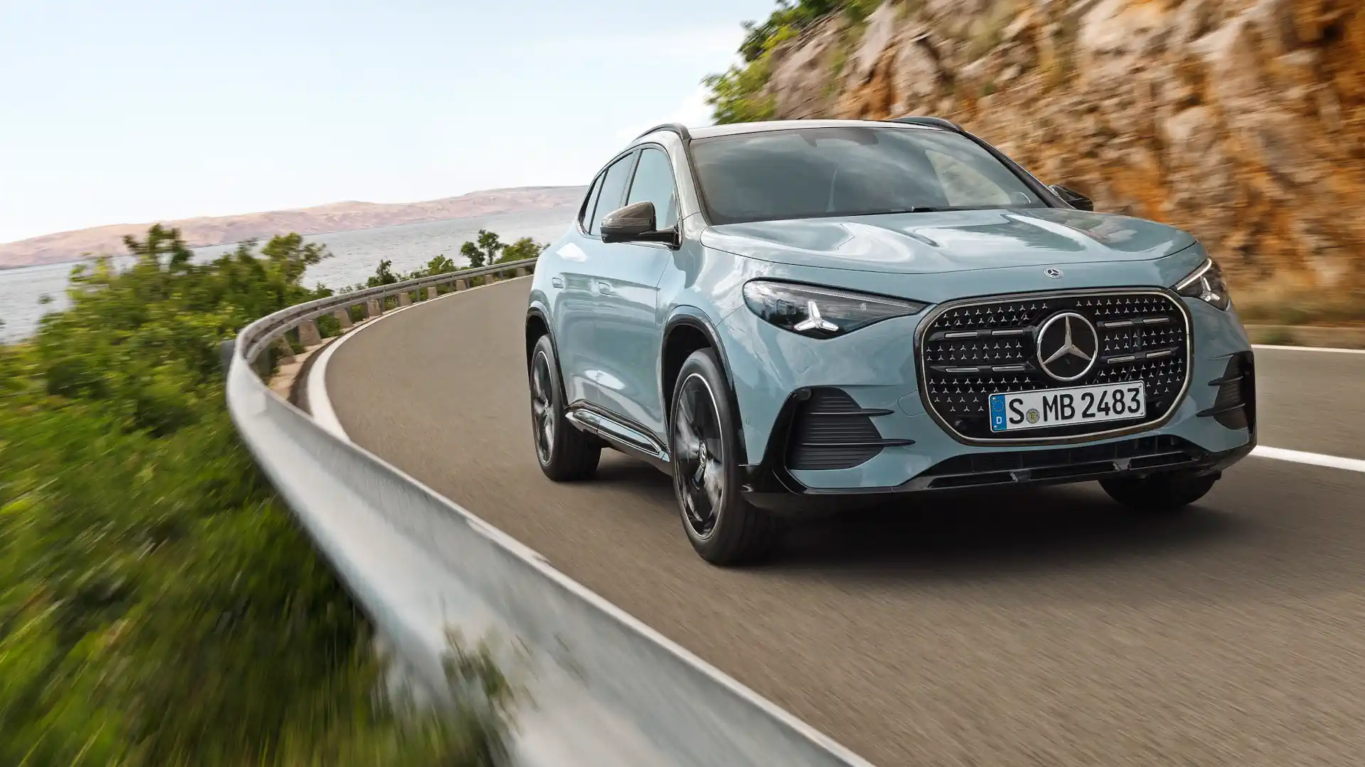 Nowy GLA chce podnieść poprzeczkę wszystkim kompaktowym SUV-om. I może mu się to udać