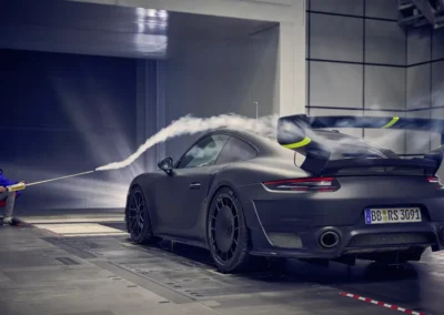Porsche 911 Flachbau RS, prototyp podczas testów w tunelu aerodynamicznym, widok 3/4 lewy tył