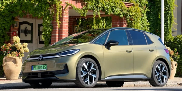 Volkswagen ID.3 Neo. Nowocześniejszy, chociaż bardziej oldskulowy