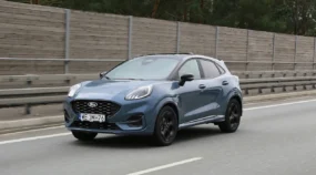 Ford Puma zaskakuje wyposażeniem jak z większych aut. A jak dobry jest na drodze?